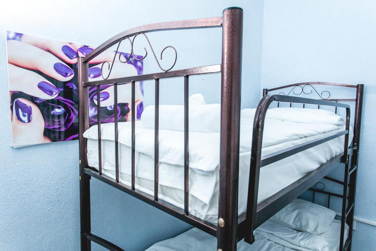 Sherlock Holmes Hostel Баку Экстерьер фото
